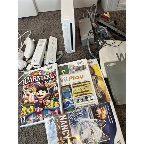 Nintendo Other - Nintendo Wii Console Bundle 2 Controllers 2 Nunchucks 4 Games & all Hook Ups